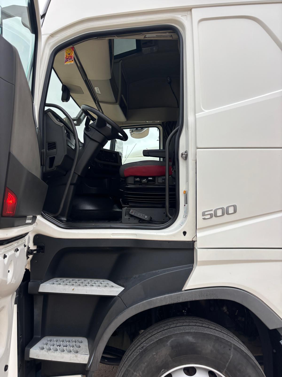 
								Cabeza tractora Volvo FH13 500 4×2 Diesel Euro 6 usada full									