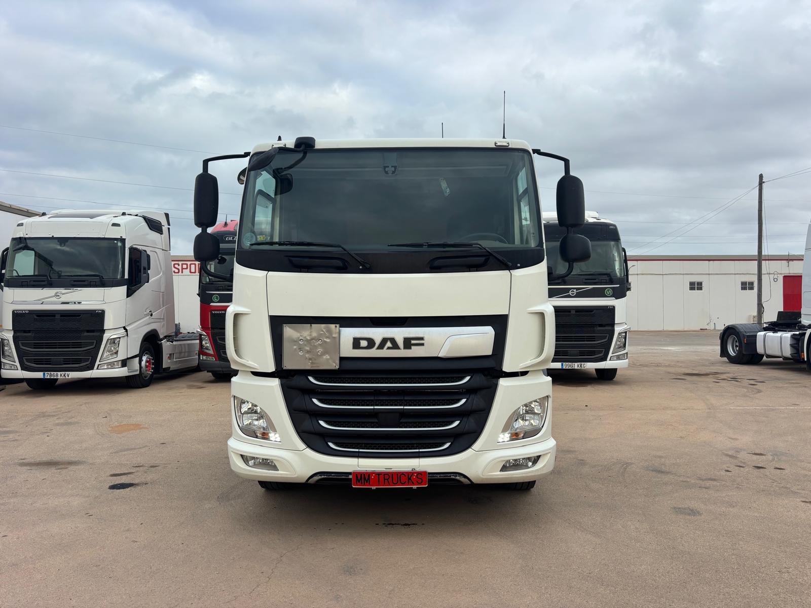 
								Cabeza tractora DAF CF FT 450 4×2 Diesel Euro 6 usada full									