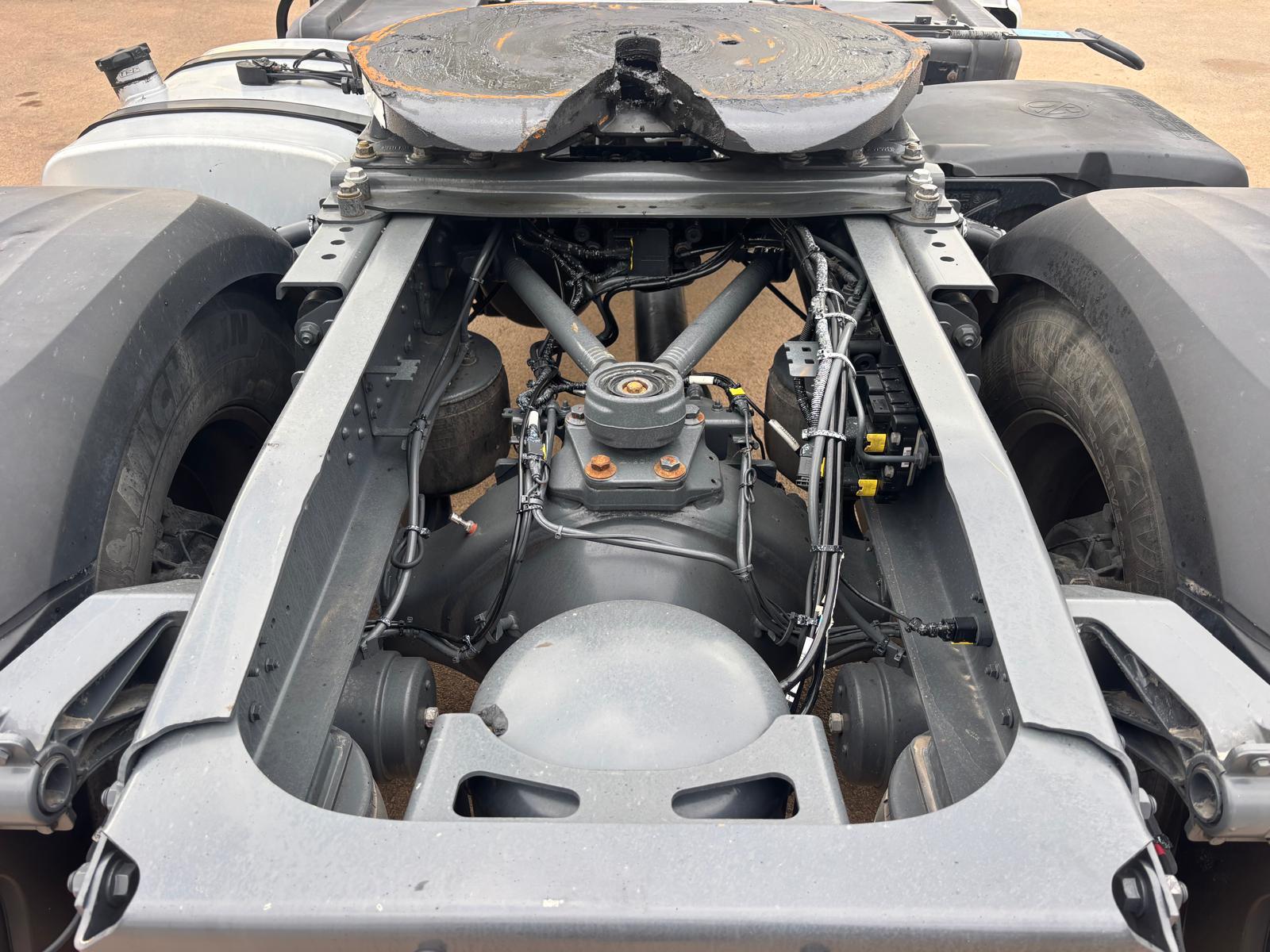 
								Cabeza tractora DAF CF FT 450 4×2 Diesel Euro 6 usada full									