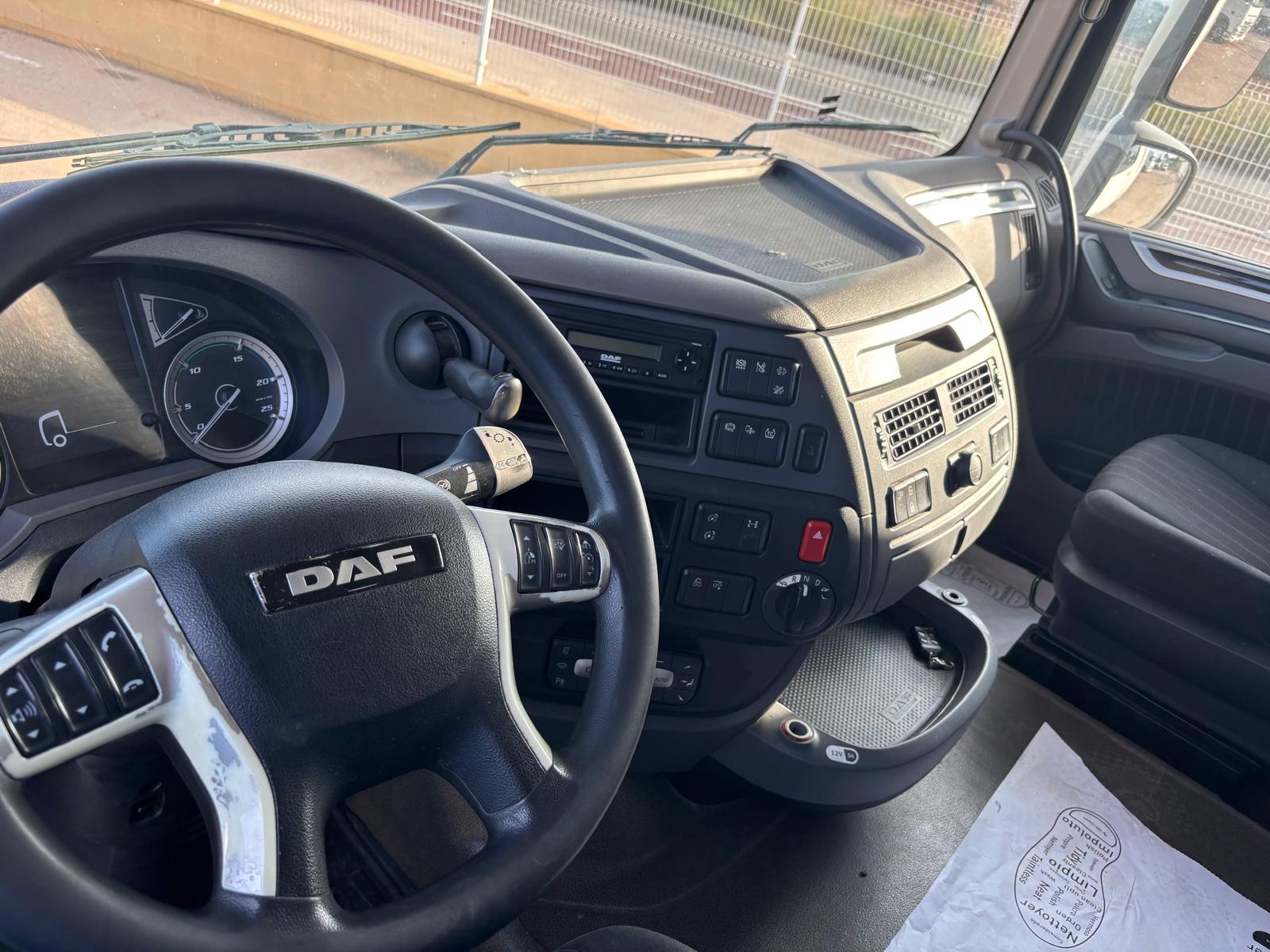 
								Camión tautliner (lonas correderas) DAF XF FT 480 6×2 Diesel Euro 6 usado full									