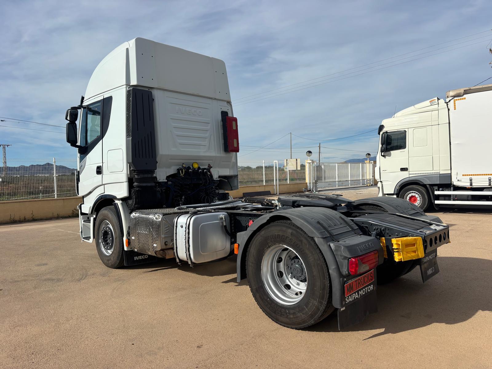 
								Cabeza tractora Iveco Stralis 510 4×2 Diesel Euro 6 Sistema hidráulico usada full									