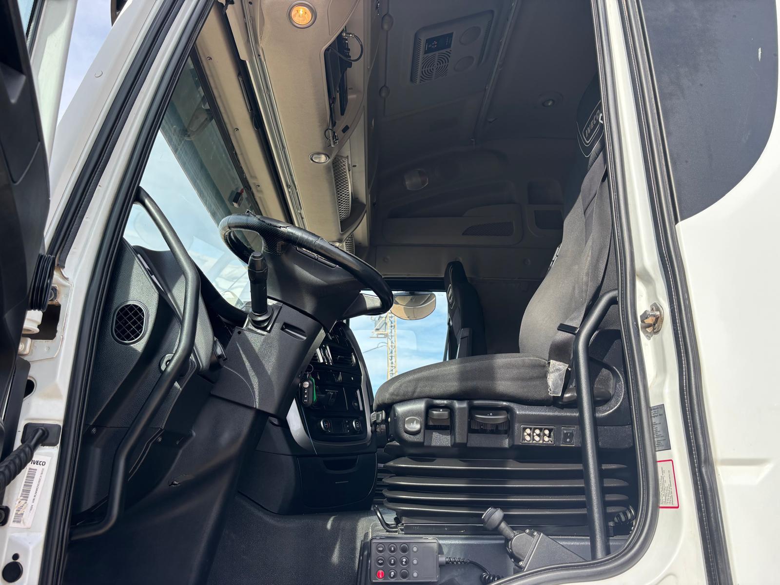 
								Cabeza tractora Iveco Stralis 510 4×2 Diesel Euro 6 Sistema hidráulico usada full									