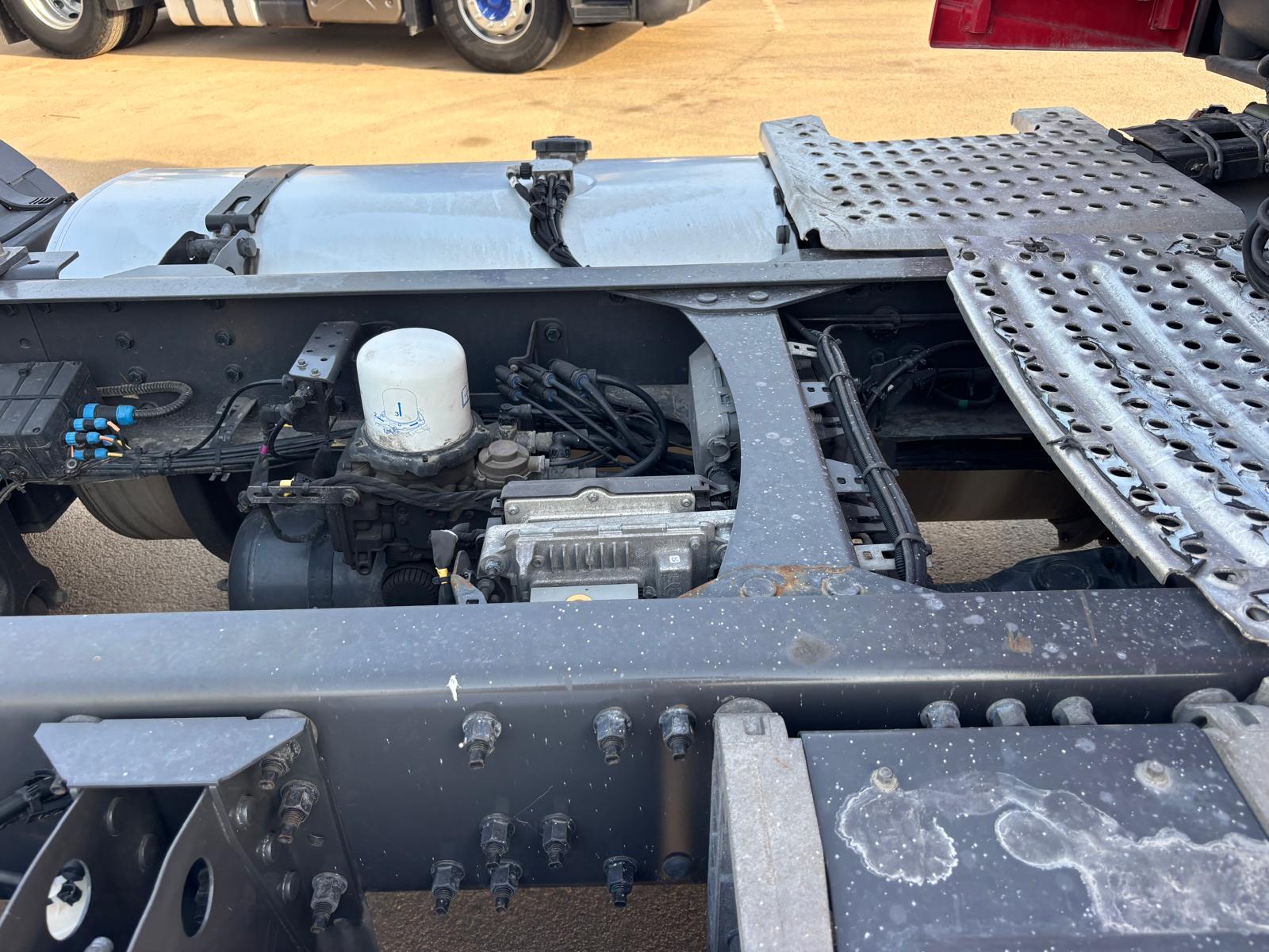 
								Cabeza tractora Volvo FH13 500 4×2 Diesel Euro 6 usada full									