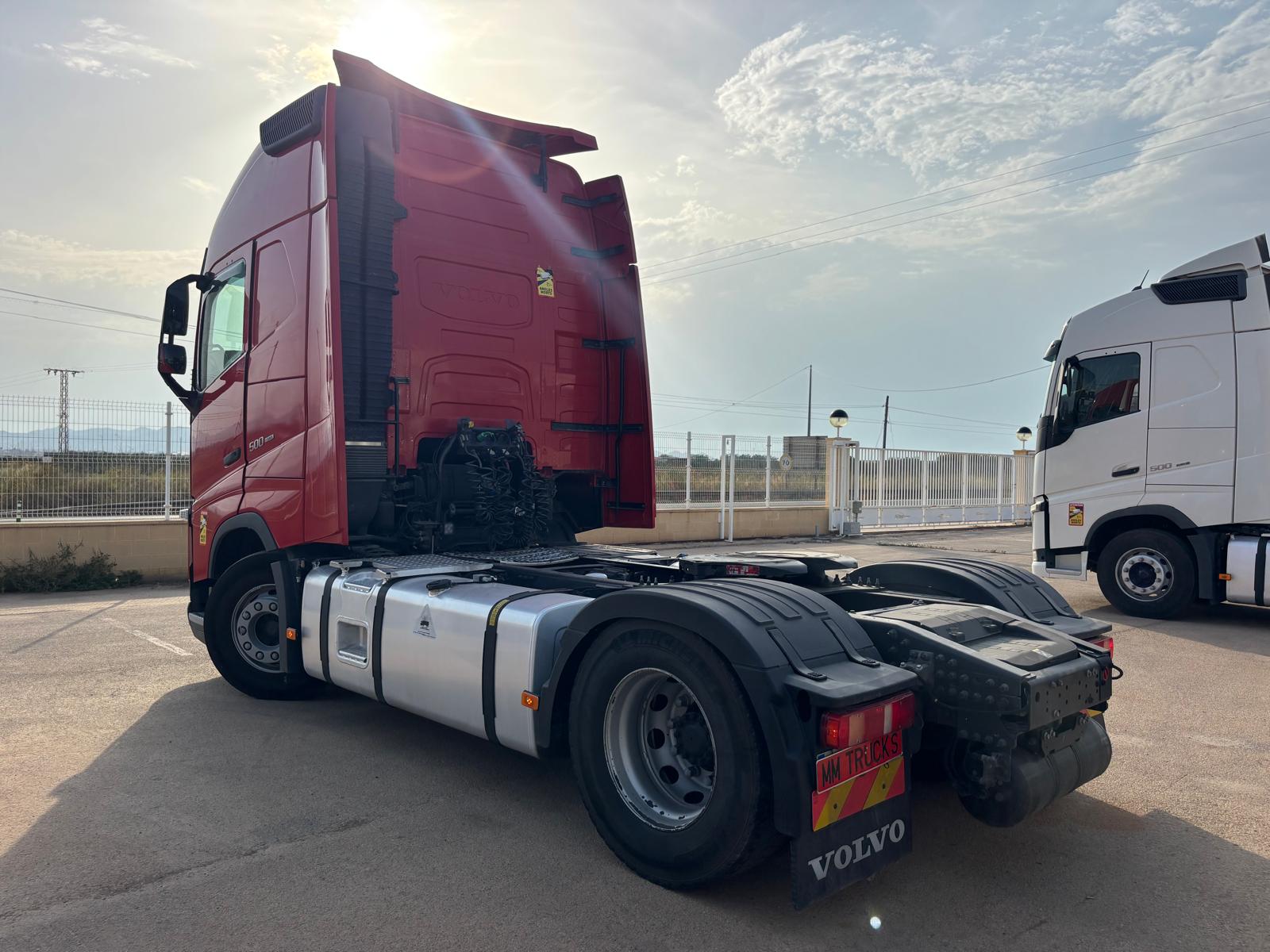
								Cabeza tractora Volvo FH13 500 4×2 Diesel Euro 6 usada full									