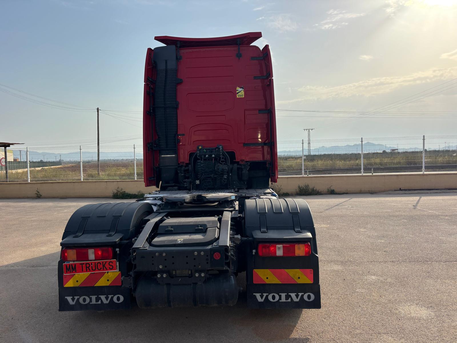 
								Cabeza tractora Volvo FH13 500 4×2 Diesel Euro 6 usada full									