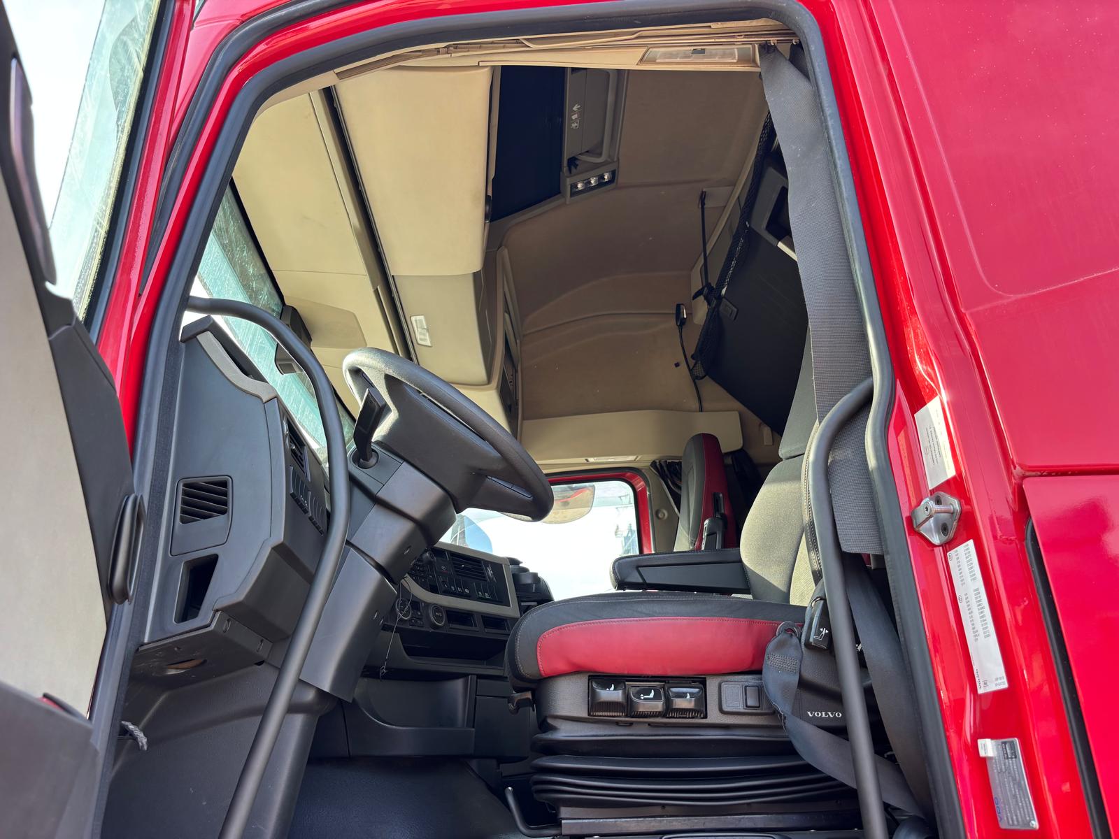 
								Cabeza tractora Volvo FH13 500 4×2 Diesel Euro 6 usada full									